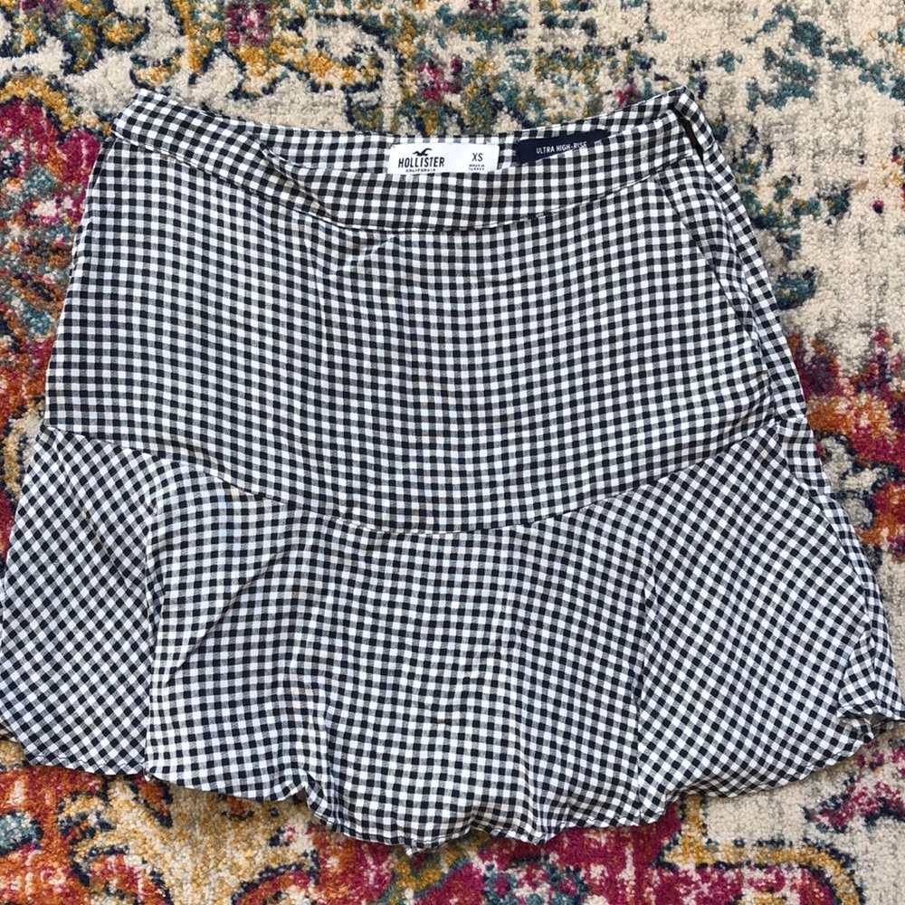 Hollister ultra high rise gingham skort